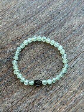 Green Prehnite Beaded Stretch Bracelet with Metal Accent of Saint Mary
